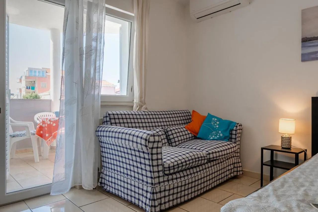 Apartments Martin'S Perla Vir 0*,